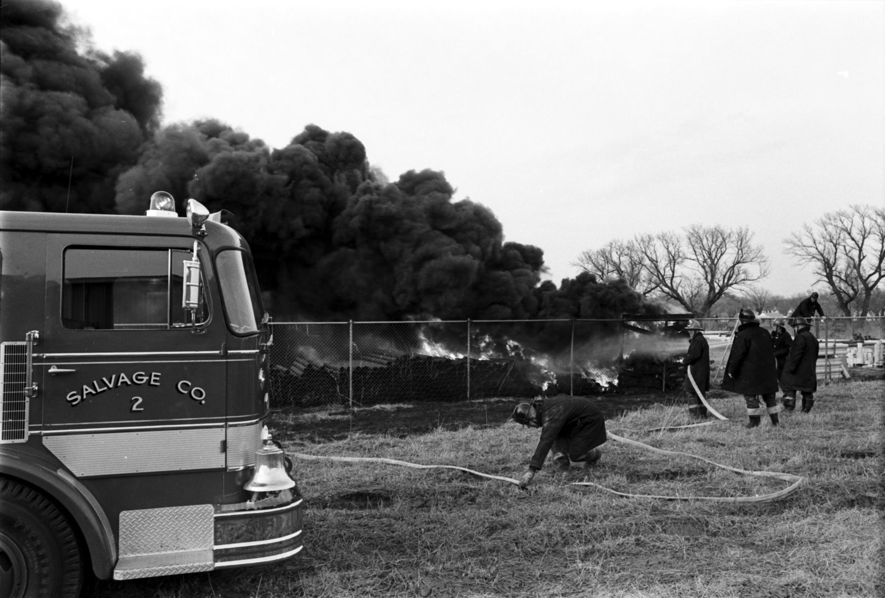 Fire at Plumb Supply.jpg